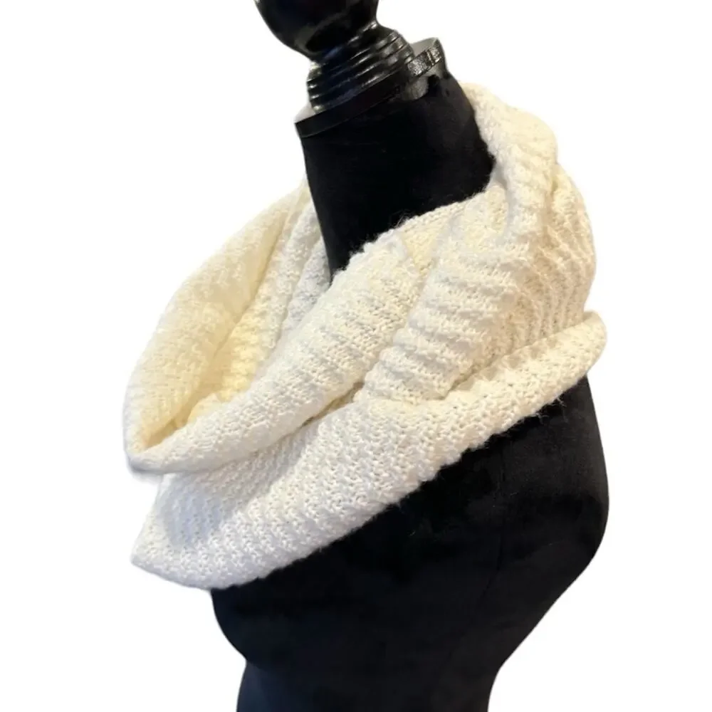 Cotton On White Knit Infinity Scarf Women's One-Size